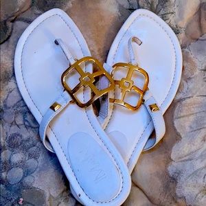 IMAN White FlipFlop Sandels!
